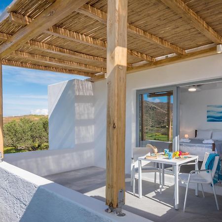 Sarantis Suites & Apartments Provatas Exterior photo