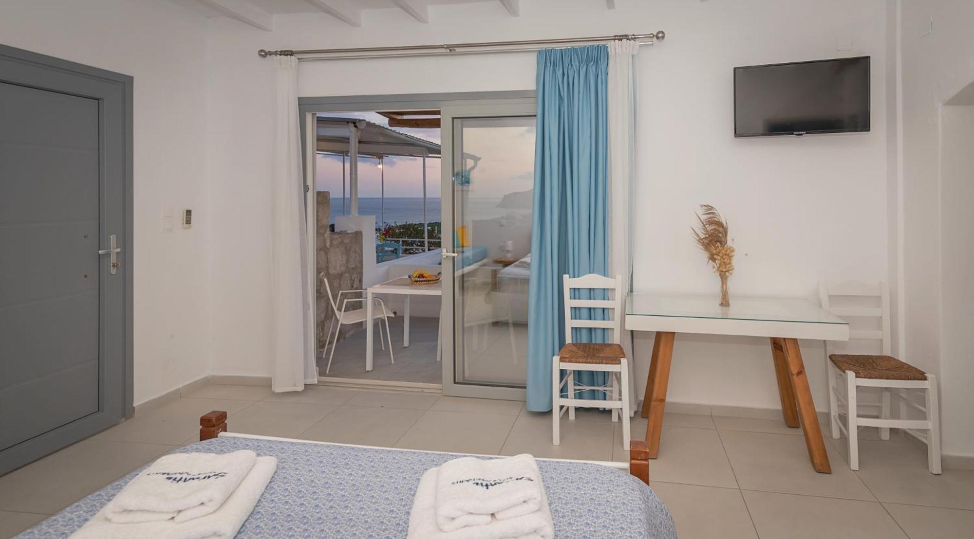 Sarantis Suites & Apartments Provatas Exterior photo